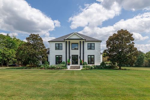 1174 Echo Ln, Franklin, TN, 37069-6550 | Card Image