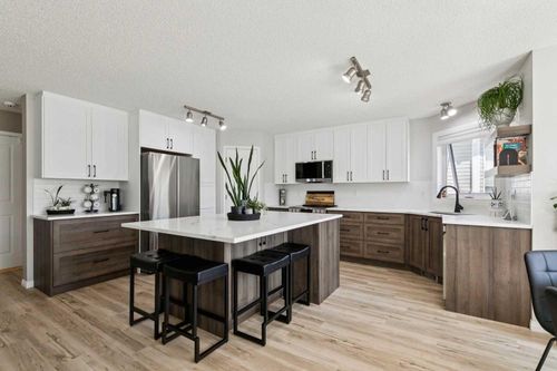 416 Stonegate Rd Nw, Airdrie, AB, T4B2Z9 | Card Image