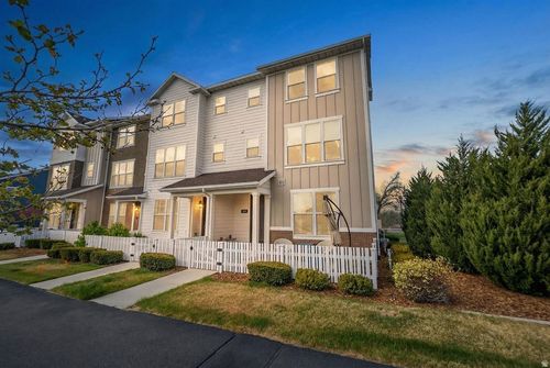 1007 W Painted Horse Ln, Bluffdale, UT, 84065-7552 | Card Image