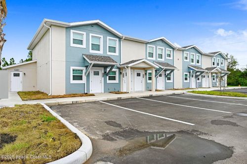 2203-1895 Convair St Se, Palm Bay, FL, 32909-4318 | Card Image