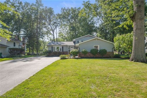 7258 Grant St, Mentor, OH, 44060-4704 | Card Image