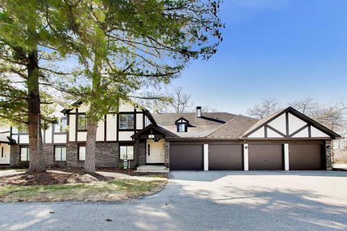 5 Highwood Ct, Williams Bay, WI, 53191-9621 | Card Image