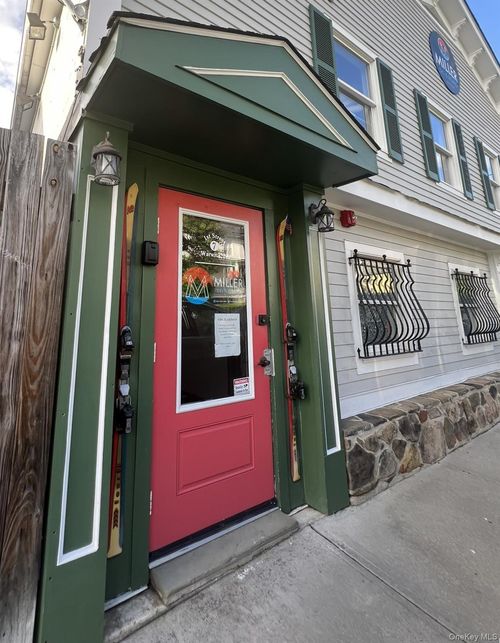 a-2-7 First St, Warwick, NY, 10990-1631 | Card Image