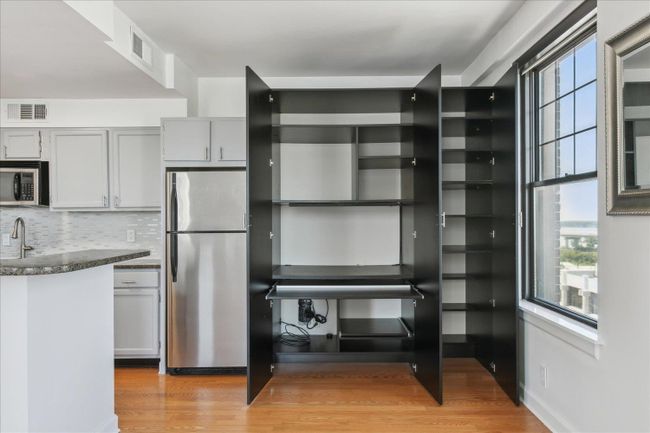 APT-1105 - 109 N Main St, Condo with 2 bedrooms, 2 bathrooms and null parking in Memphis TN | Image 13