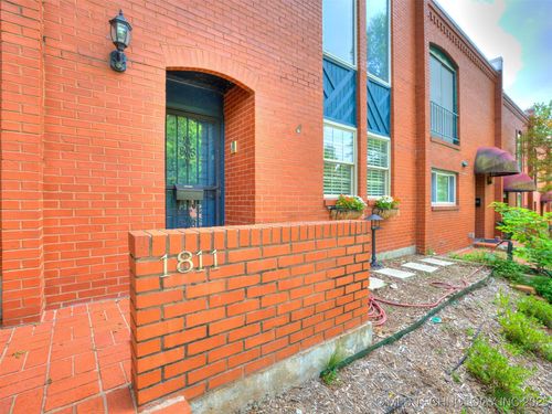 1811 Carson Ave, Tulsa, OK, 74119-5007 | Card Image