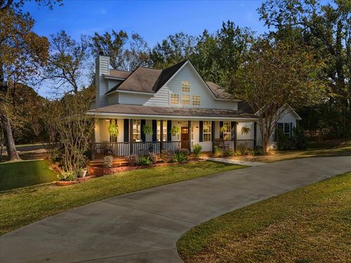 880 Paradise Dr, Coldspring, TX, 77331-6310 | Card Image