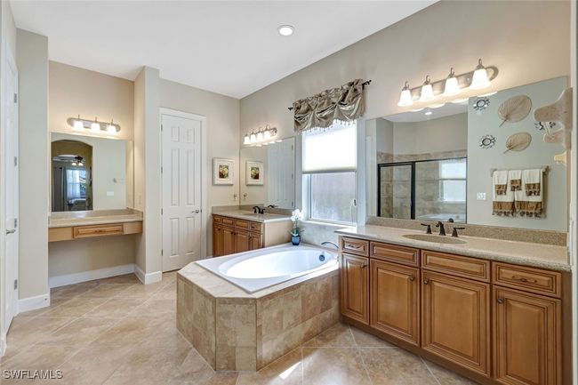 9693 Cobalt Cove Cir, House other with 3 bedrooms, 3 bathrooms and null parking in NAPLES FL | Image 22
