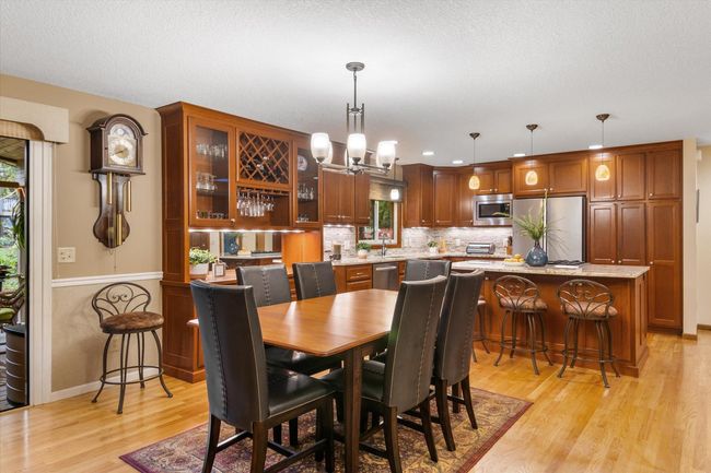 Built in bar and serving buffet | Image 7