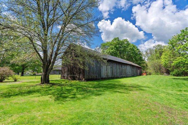 Want extra income? This tobacco barn is ready to rent. | Image 38