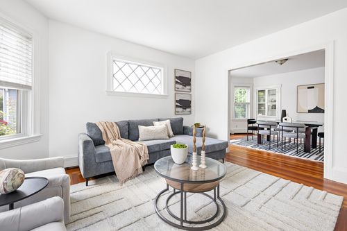 1-20 Orchard Ave, Waltham, MA, 02452-5515 | Card Image