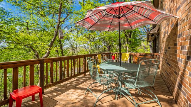 Deck with outdoor dining space | Image 27