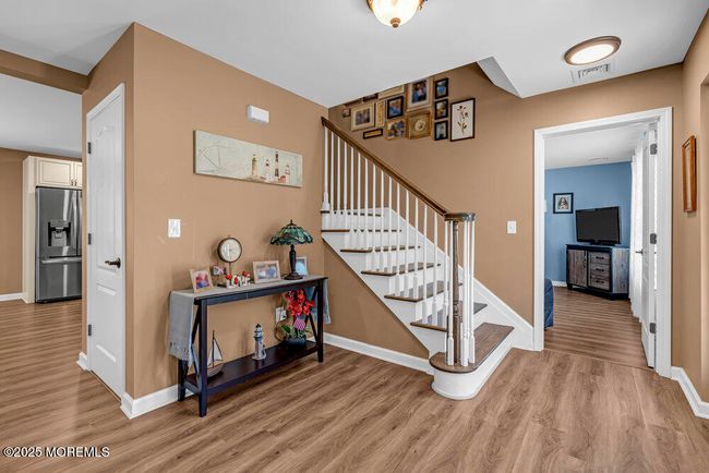 119 Darien Rd, House other with 6 bedrooms, 3 bathrooms and null parking in Howell NJ | Image 5