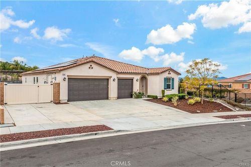 32847 Bachelor Peak St, Winchester, CA, 92596-5201 | Card Image