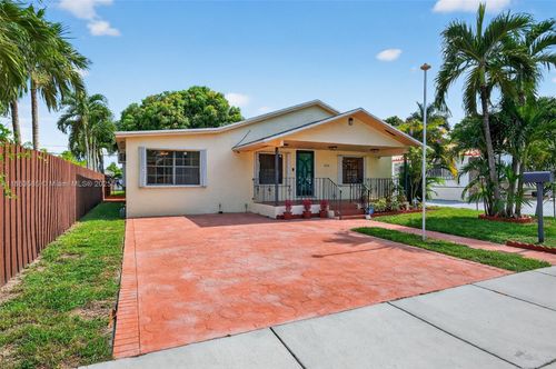 234 E 18th St, Hialeah, FL, 33010-3145 | Card Image