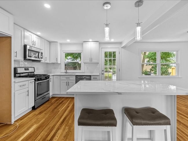 66 Danny Rd, House other with 3 bedrooms, 2 bathrooms and 2 parking in Boston MA | Image 15