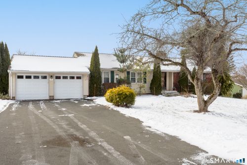 33 Ash Rd, South Windsor, CT, 06074-1519 | Card Image