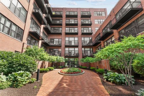 132-2323 W Pershing Rd, Chicago, IL, 60609-2239 | Card Image