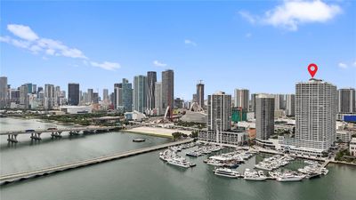 A-3638 - 1717 N Bayshore Dr, Condo with 1 bedrooms, 1 bathrooms and null parking in Miami FL | Image 3