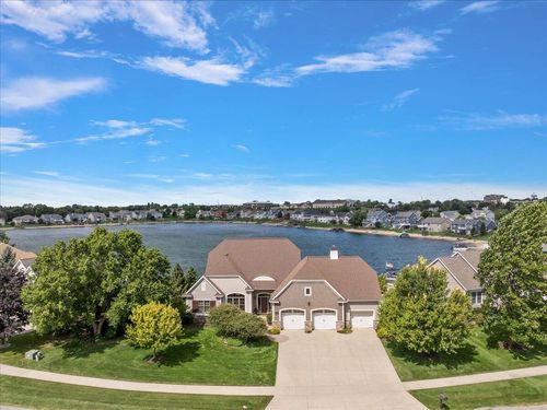 2245 Pleasant Pond Dr Sw, Byron Center, MI, 49315-8060 | Card Image