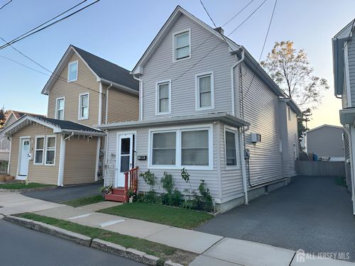 8 Clinton St, South River, NJ, 08882-1149 | Card Image