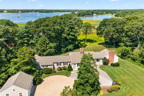 35 Blue Heron Dr, Osterville, MA, 02655-2006 | Card Image