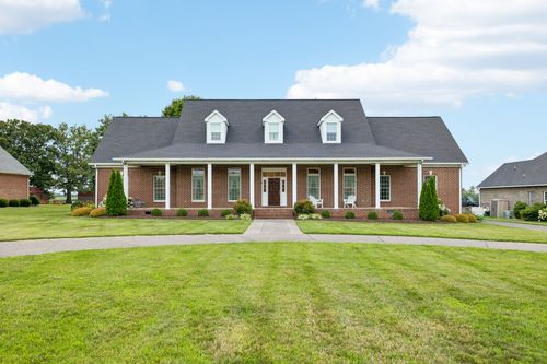 108 Ewing Dr, Portland, TN, 37148-1681 | Card Image