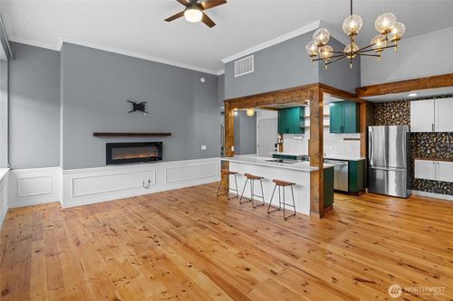 210-202 E Third Street, Cle Elum, WA, 98922 | Card Image