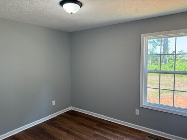 159 Hesselly Rd, House other with 3 bedrooms, 2 bathrooms and 2 parking in Decherd TN | Image 10