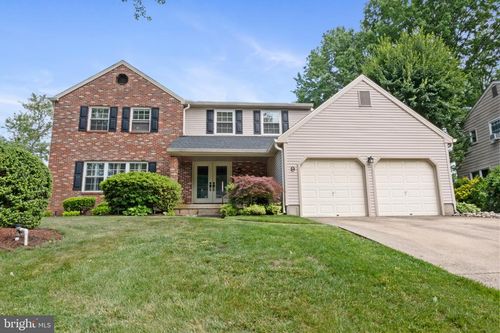 9 Whitechapel Dr, MOUNT LAUREL, NJ, 08054-3315 | Card Image
