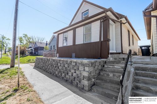 1211 Arbor St, Omaha, NE, 68108-1549 | Card Image