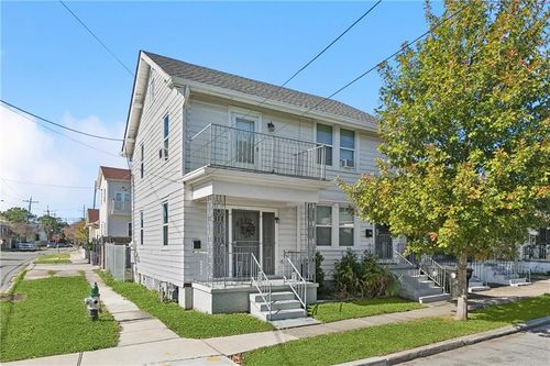 3900 Delachaise St, New Orleans, LA, 70125-2906 | Card Image