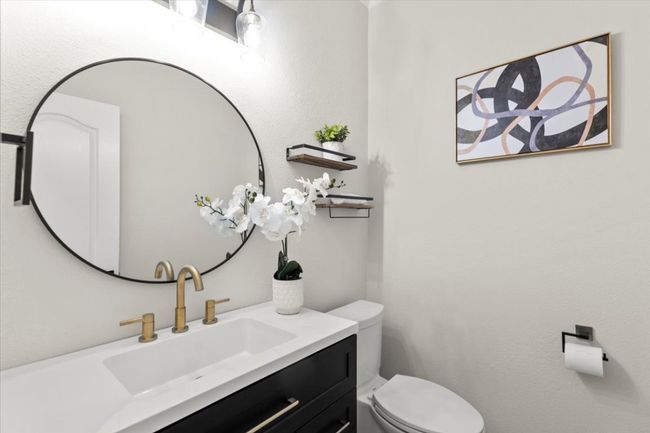 Downstairs half-bath | Image 20