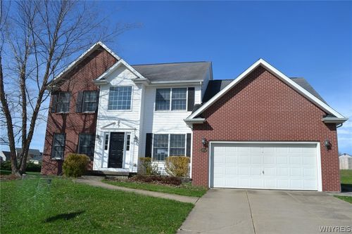 11 Taylor Ct, West Seneca, NY, 14224-4385 | Card Image