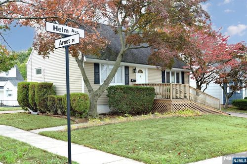152 Helm Ave, Wood Ridge, NJ, 07075-1409 | Card Image
