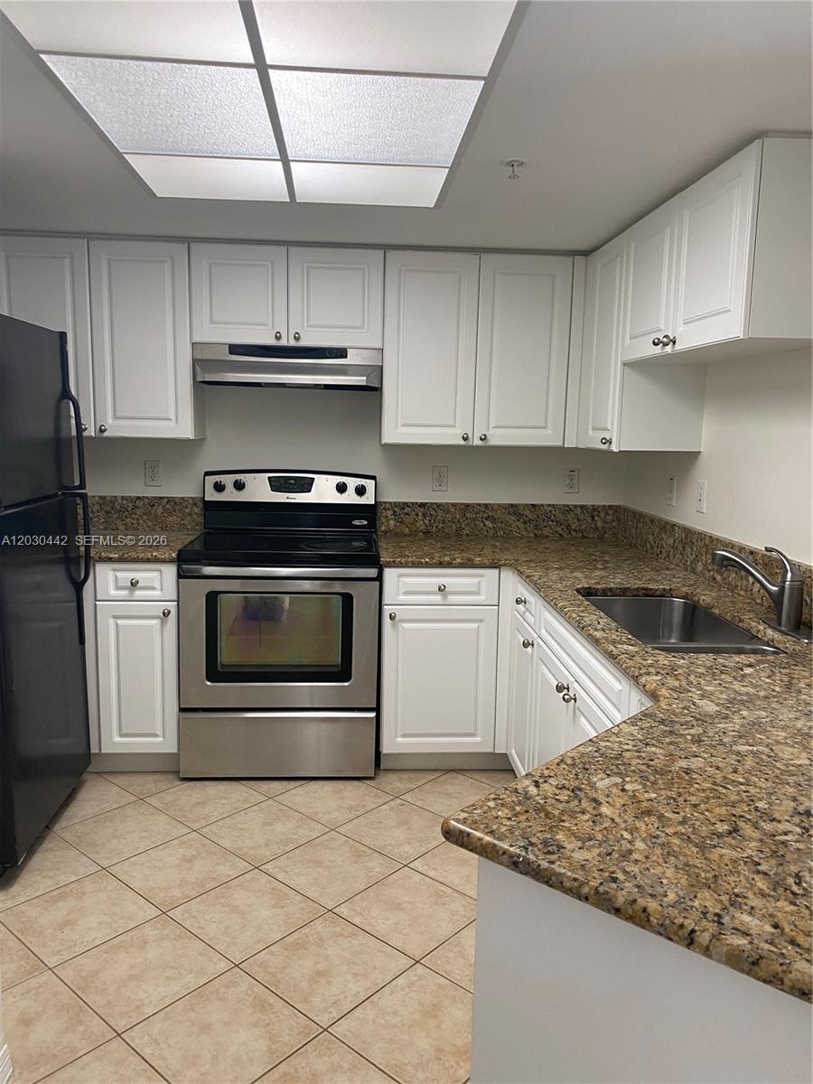 Residential Lease in Royal Palm Beach 3
