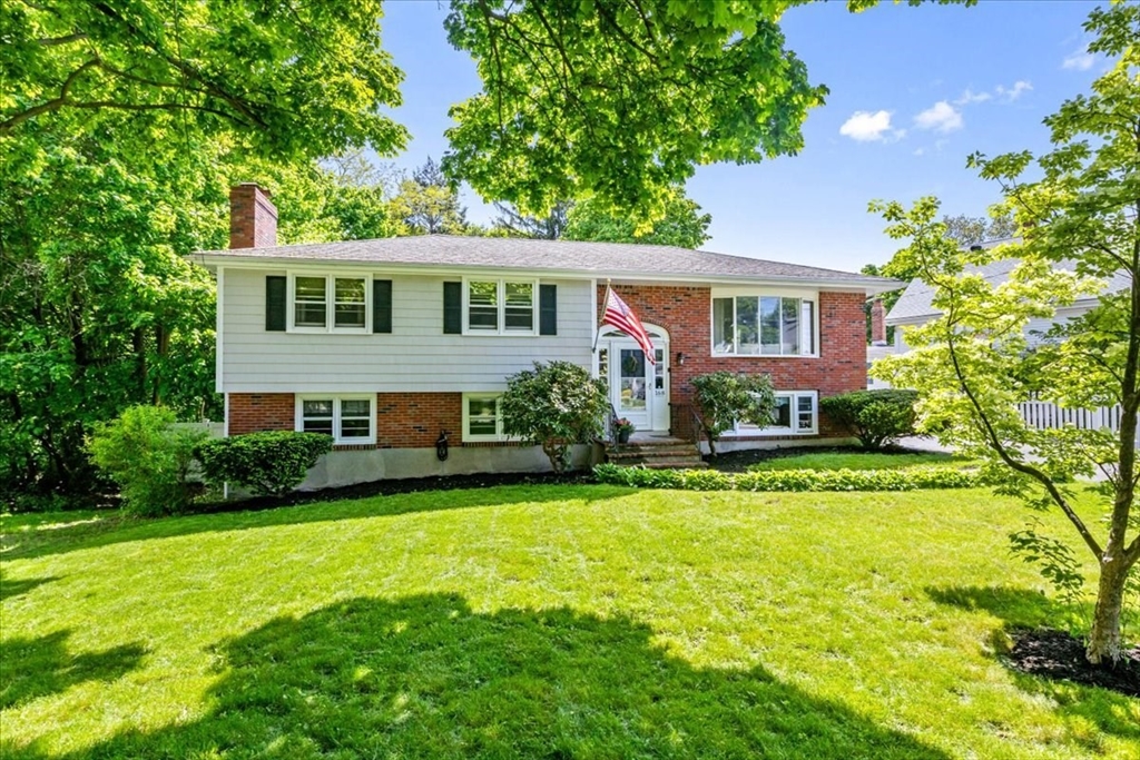 Curve St, Dedham, MA 02026