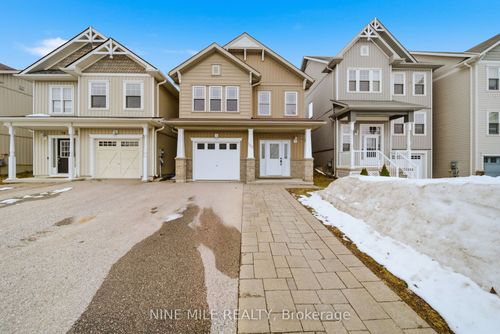 100 Pearl Dr, Orillia, ON, L3V0A7 | Card Image