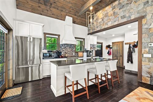 6 Adventure Way, Richmond, RI, 02898-1197 | Card Image