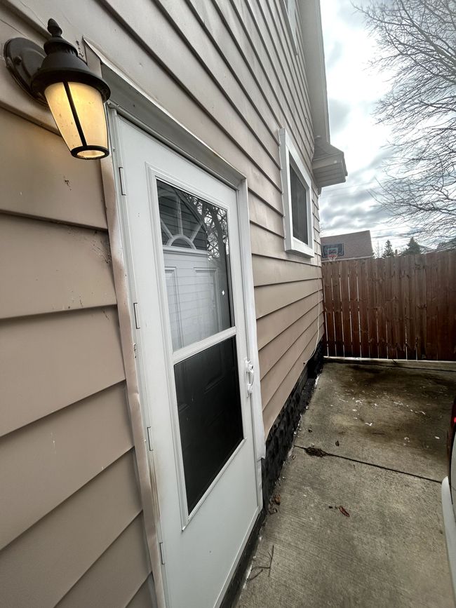 1409 Washington Ave, House other with 3 bedrooms, 1 bathrooms and null parking in Lincoln Park MI | Image 6