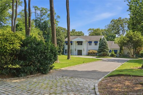 6 Light House Point Rd, Huntington, NY, 11743-1010 | Card Image