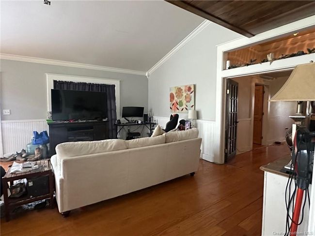LIVING | Image 10