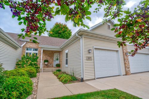 117 Lauryn Court, Mount Horeb, WI, 53572 | Card Image