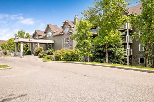 3326 Millrise Point Sw, Calgary, AB, T2Y3W4 | Card Image