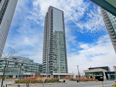 415 - 2908 Highway 7, Condo with 1 bedrooms, 1 bathrooms and 1 parking in Vaughan ON | Image 1