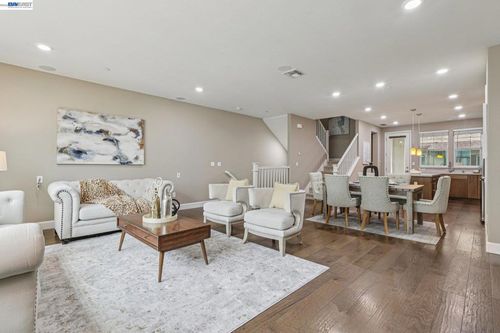 4022 Windsor Way, Dublin, CA, 94568-4735 | Card Image