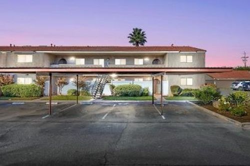 136-1250 E Shaw Ave, Fresno, CA, 93710-7820 | Card Image