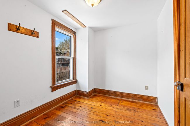 270 Wellington St, House attached with 2 bedrooms, 2 bathrooms and null parking in Kingston ON | Image 24
