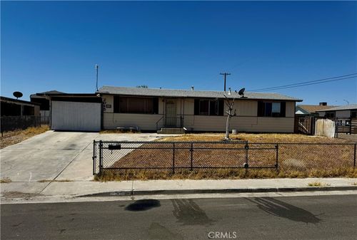 2045 Desoto St, Needles, CA, 92363-3024 | Card Image