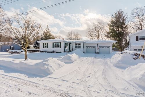 1120 Temple St, Watertown, NY, 13601-3821 | Card Image