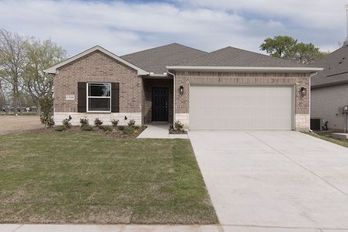 1104 Alexander St, Trenton, TX, 75490-7682 | Card Image